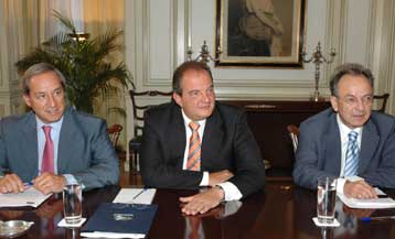 Ο προϋπολογισμός του 2006 στο επίκεντρο κυβερνητικής σύσκεψης