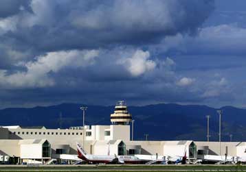 Ενιαία «μαύρη λίστα» επικίνδυνων αεροπορικών εταιρειών ετοιμάζει η ΕΕ