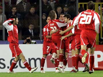 Εισιτήριο για την Γερμανία έκοψε η Ελβετία στην Πόλη, παρούσες και Τσεχία, Ισπανία