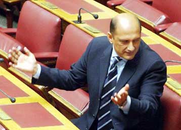 Eπίσπευση των διαδικασιών για την άρση της ασυλίας του ζητεί ο Π.Μαντούβαλος