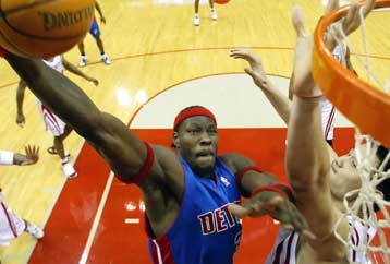 Το καλύτερο ξεκίνημα της ιστορίας τους ισοφάρισαν οι Πίστονς