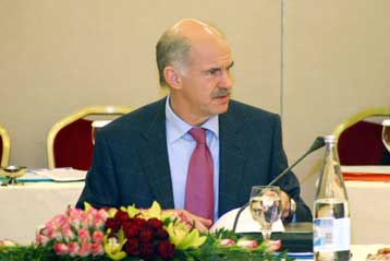 Ο Γιώργος Παπανδρέου μοναδικός υποψήφιος για την προεδρία της Σοσιαλιστικής Διεθνούς