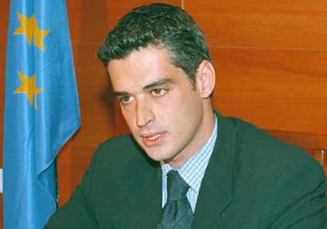 Χρειάζεται προσωπάρχης στο Μαξίμου, υποστηρίζει ο Αρης Σπηλιωτόπουλος