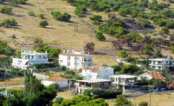 Στο «σφυρί» βγάζει το Δημόσιο καταπατημένα κτήματα για έσοδα 1 δισ. ευρώ