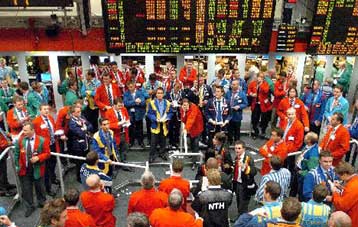 Μεικτές τάσεις στα ευρωπαϊκά χρηματιστήρια τη Δευτέρα