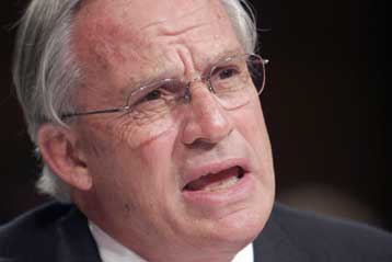 Aπορρίπτει τις κατηγορίες για βασανιστήρια σε κρατουμένους η CIA