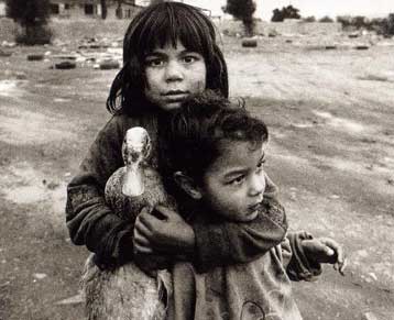 Φωτογραφίες του Νίκου Οικονομόπουλου στο Μουσείο Μπενάκη