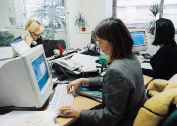 Κάτω από τον πληθωρισμό οι αυξήσεις μισθών το 2006