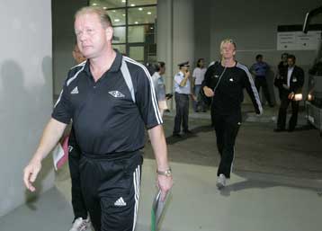 Βελτιωμένοι Ρόζενμποργκ και Ολυμπιακός σε σχέση με το «Καραϊσκάκη», εκτιμά ο Χέγκμο