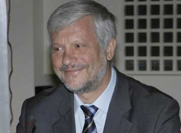 Μειωμένος κατά 10 εκατ. ευρώ ο προϋπολογισμός του ΥΠΠΟ για το 2006