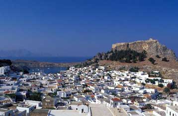 Τριετής φυλάκιση σε ιδιοκτήτη αποθήκης με ακατάλληλα τρόφιμα στη Ρόδο