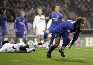 Παρέα στους «16» Λίβερπουλ και Τσέλσι που θα μονομαχήσουν για την πρωτιά