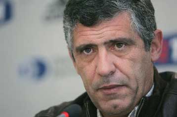 Εμπιστοσύνη και στους 28 ποδοσφαιριστές της ΑΕΚ εξέφρασε ο Σάντος