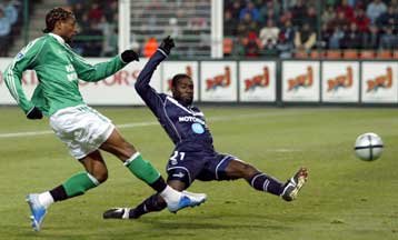 Η Νις δεν κατάφερε να σπάσει το αήττητο της Λιον, νίκη της Λιλ με αποβολή Ταυλαρίδη