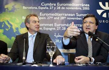 Στη Βαρκελώνη χτυπά σε επίπεδο κορυφής η «καρδιά» της Ευρωμεσογειακής Διάσκεψης