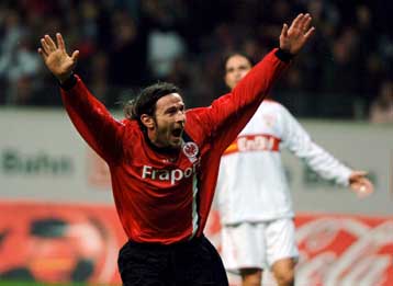 Ο Αμανατίδης δεν ήταν «αρκετός» για την Αϊντραχτ, ανατροπή-ισοπαλία από την Χέρτα