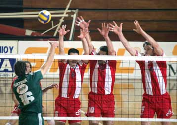 Νίκη επί του Ολυμπιακού θέλει ο Παναθηναϊκός μετά την απώλεια του Ηρακλή στον Έβρο