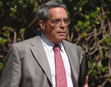 Οξύτατη επίθεση Παλαιοκρασσά κατά Σιούφα και Αλογοσκούφη