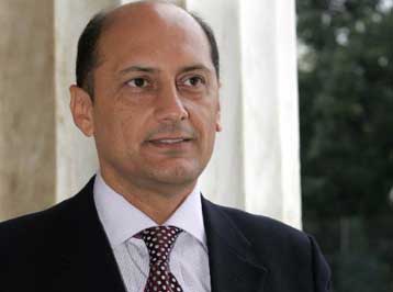 Το κατηγορητήριο για τον Π.Μαντούβαλο συντάσσουν οι ανακριτές