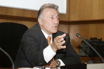 Περισσότερα κονδύλια για τη Θεσσαλονίκη ζητά από την κυβέρνηση ο Π.Ψωμιάδης