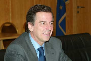 Σε μονοψήφιο νούμερο οι αυξήσεις στα κόμιστρα των φορτηγών, ξεκαθάρισε ο Μ.Λιάπης