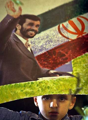 Ο Χαταμί έφυγε, ο Αχμαντινετζάντ ήλθε με το κλειδί του πυρηνικών στο χέρι