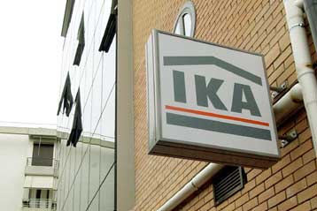 Απώλεια εσόδων 1,5 δισ. ευρώ ετησίως για το ΙΚΑ από 500.000 ανασφάλιστους εργαζόμενους