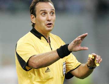 Ο Μπριάκος στη «μάχη των δικεφάλων» της 12ης αγωνιστικής