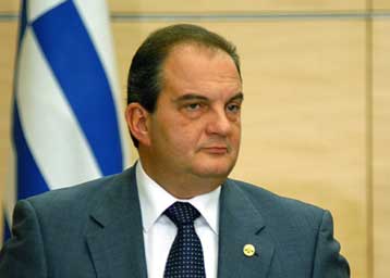 «Προχωρούμε στις μεταρρυθμίσεις, αντιμετωπίζουμε τη διαφθορά» δήλωσε ο Κ.Καραμανλής