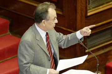 Ψηφίστηκε το νομοσχέδιο για την απελευθέρωση στην αγορά ηλεκτρικής ενέργειας