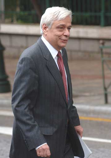 Φωτιές άναψε η προσωπική συνέντευξη για προσλήψεις στο Δημόσιο