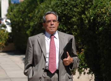 Ηλεκτροπληξία… για τον πρόεδρο της ΔΕΗ Γ.Παλαιοκρασσά