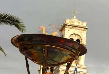 Στην Κοζάνη η Φλόγα αφού πέρασε από τα χιονοδρομικά κέντρα σε Μέτσοβο και Γρεβενά