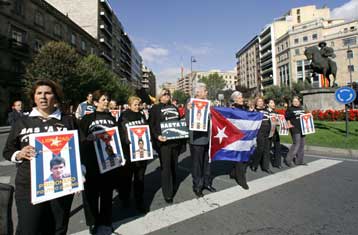 Ελεύθερος αφέθηκε από τις κουβανικές Αρχές δημοσιογράφος πολιτικός κρατούμενος