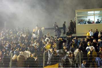 Δύο αγωνιστικές και πρόστιμο 60.000 ευρώ στην ΑΕΚ για τα επεισόδια της Λιβαδειάς