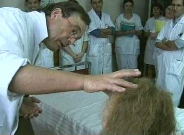 Αναρρώνει η Γαλλίδα που υποβλήθηκε στην πρώτη μεταμόσχευση προσώπου