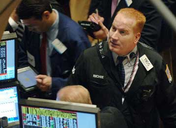 Μεικτή εικόνα στη Γουόλ Στριτ, κέρδη στα ευρωπαϊκά χρηματιστήρια την Παρασκευή