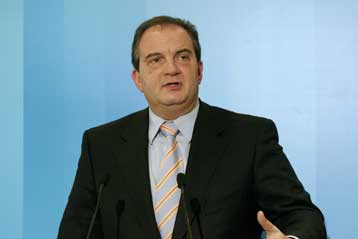 Επίσκεψη του πρωθυπουργού στην πληγείσα από τις πλημμύρες Λέσβο