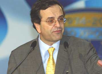 Δεν αποκλείει τη συμμετοχή του στην κυβέρνηση ο Αντώνης Σαμαράς