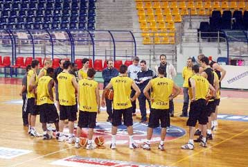 Αυλαία με ελπίδες πρόκρισης για Αρη και αναζήτηση… θαύματος για τον Πανιώνιο