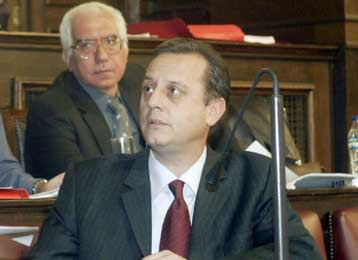 Οι πολίτες δεν θα «φορτωθούν» το βάρος του προϋπολογισμού, διαβεβαιώνει ο Αντ.Μπέζας