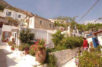 Υποχρεωτικά με άδεια η τοποθέτηση κλιματιστικών σε παραδοσιακούς οικισμούς