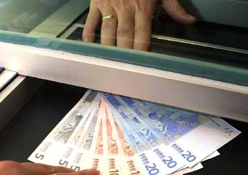 Αυξήσεις 4% στις συντάξεις και 6% στις εισφορές του ΤΕΒΕ