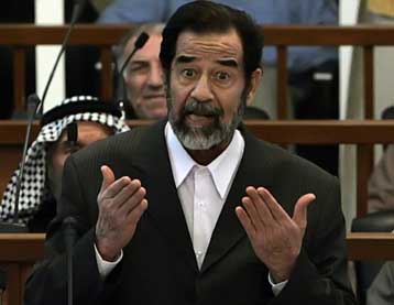 Απών ο Σ.Χουσεΐν από το δικαστήριο στην επανάληψη της δίκης του την Τετάρτη