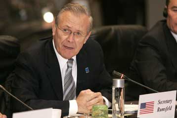 Με αποχώρηση από τη Συνθήκη για τα Συμβατικά Όπλα απειλεί η Ρωσία