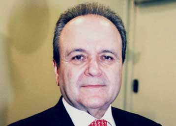 Επαναδιαπραγμάτευση των συμβολαίων με τη ΔΕΠΑ μελετά η ΔΕΗ, για να «ρίξει» τις τιμές