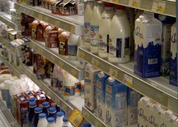 Στην Κομισιόν η υπόθεση της παραπλανητικής σήμανσης του γάλακτος