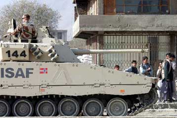 Συμφωνία στο ΝΑΤΟ για επέκταση της ειρηνευτικής αποστολής στο Αφγανιστάν