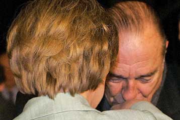 Δεν ικανοποιεί το Παρίσι η βρετανική πρόταση για τον προϋπολογισμό, επανέλαβε ο Σιράκ