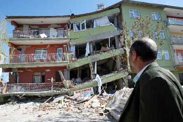 Σεισμική δόνηση 5,3 Ρίχτερ στη νοτιοανατολική Τουρκία